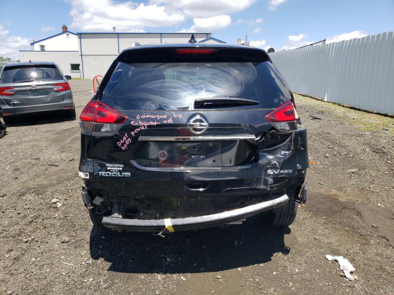 KNMAT2MV2JP607037 2018 Nissan Rogue S