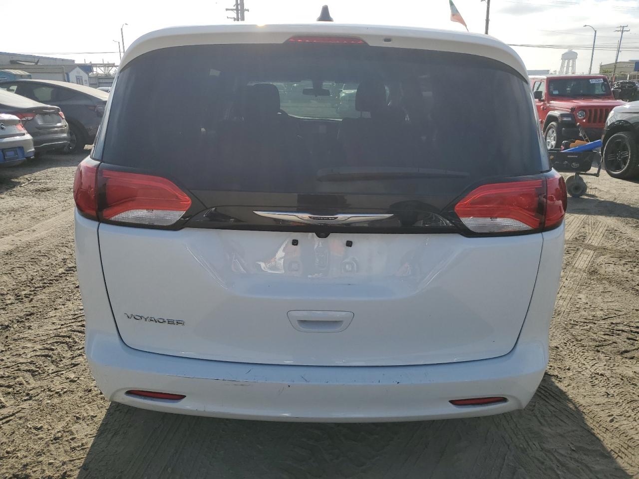 2C4RC1CG8NR159522 2022 Chrysler Voyager Lx