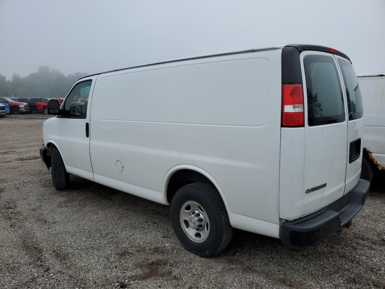 1GCWGAFF4H1109817 2017 Chevrolet Express G2500