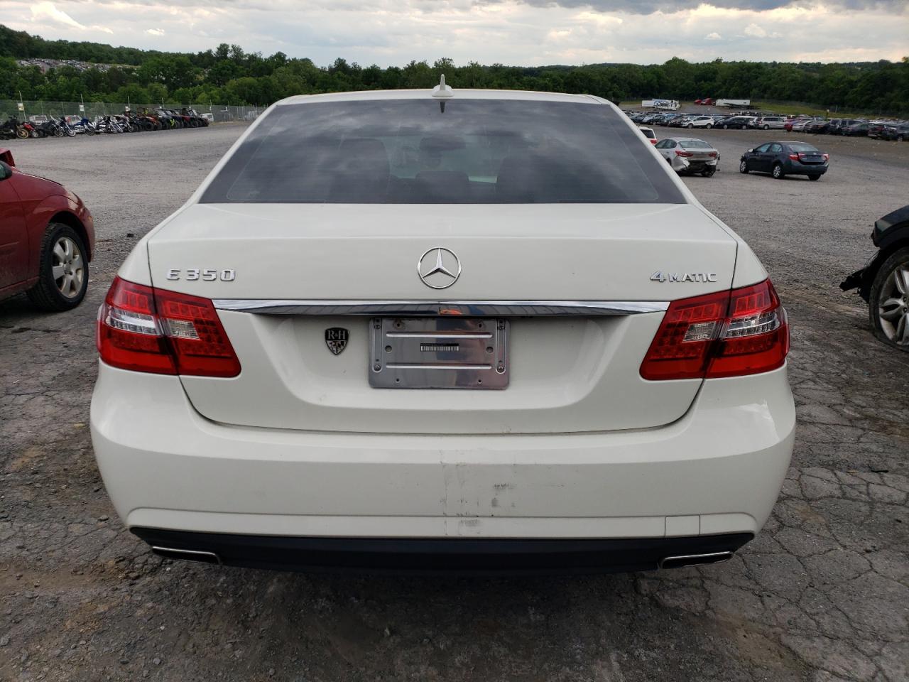 WDDHF8HB3BA394277 2011 Mercedes-Benz E 350 4Matic