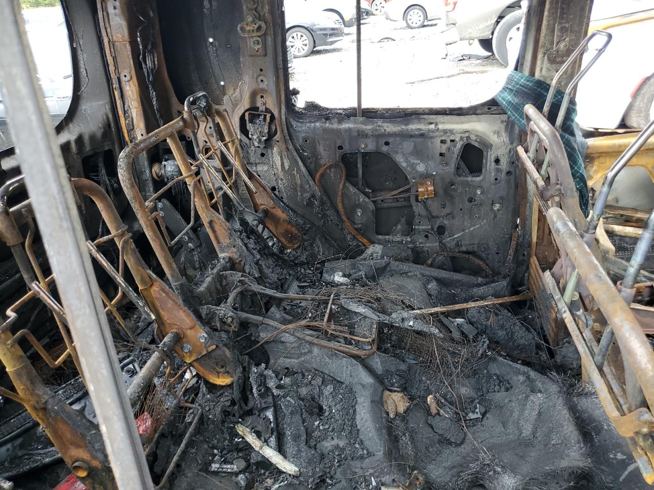 JN8AZ2KR0BT200545 2011 Nissan Cube Base