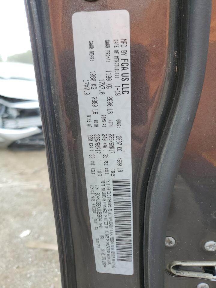 3C4NJDBBXJT282614 2018 Jeep Compass Latitude