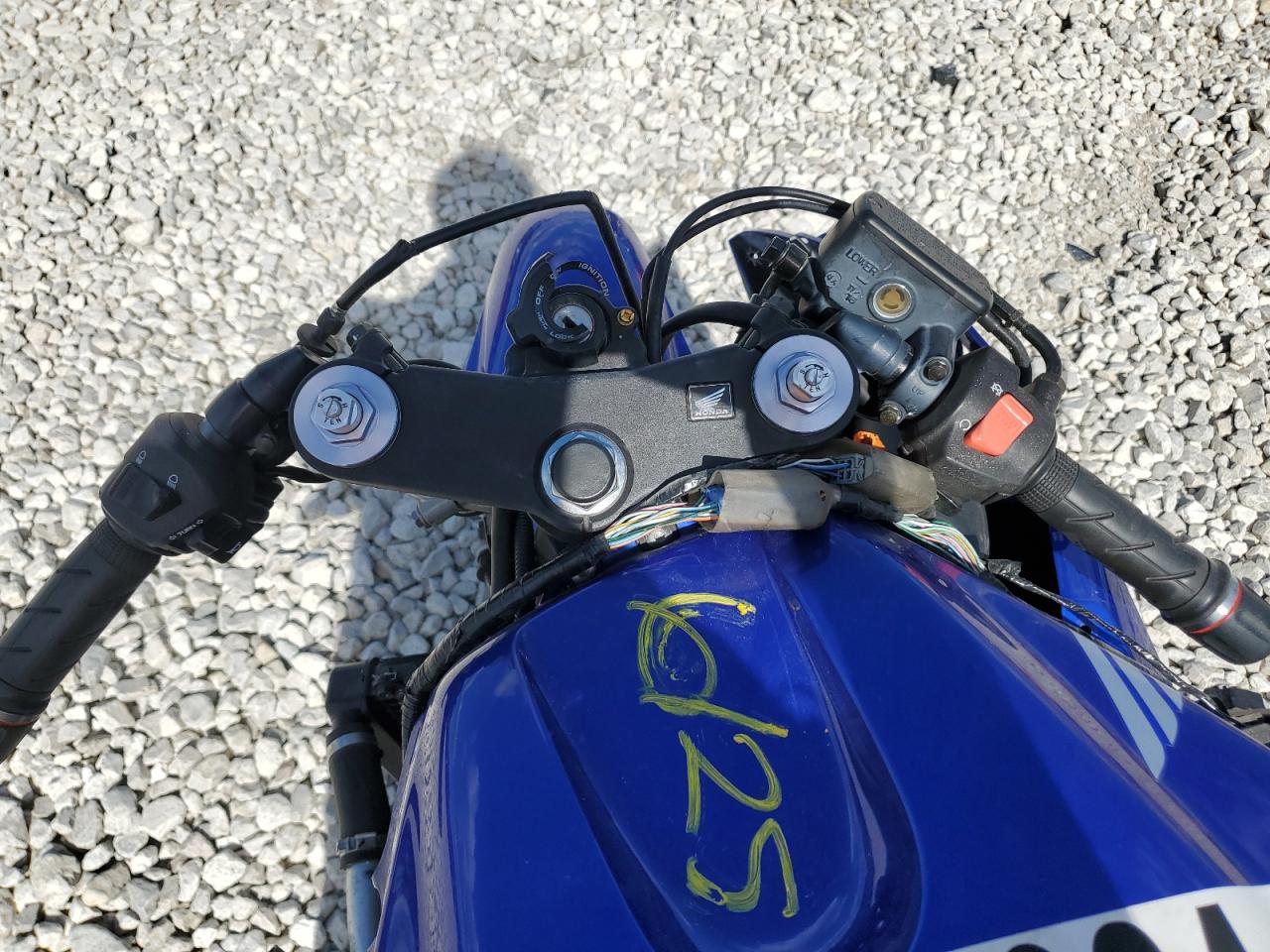 JH2PC37084M106280 2004 Honda Cbr600 Rr JH2PC37084M106280 2004 Honda Cbr600 Rr