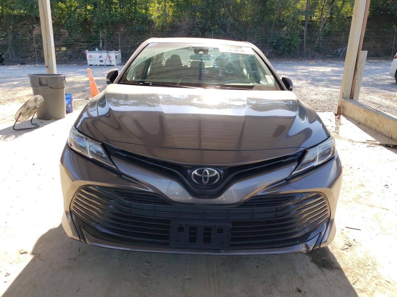 2018 Toyota Camry L vin: 4T1B11HK3JU098609