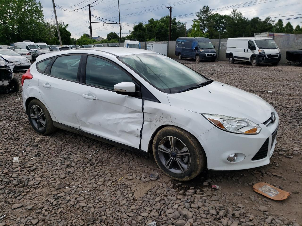 1FADP3K28EL402485 2014 Ford Focus Se