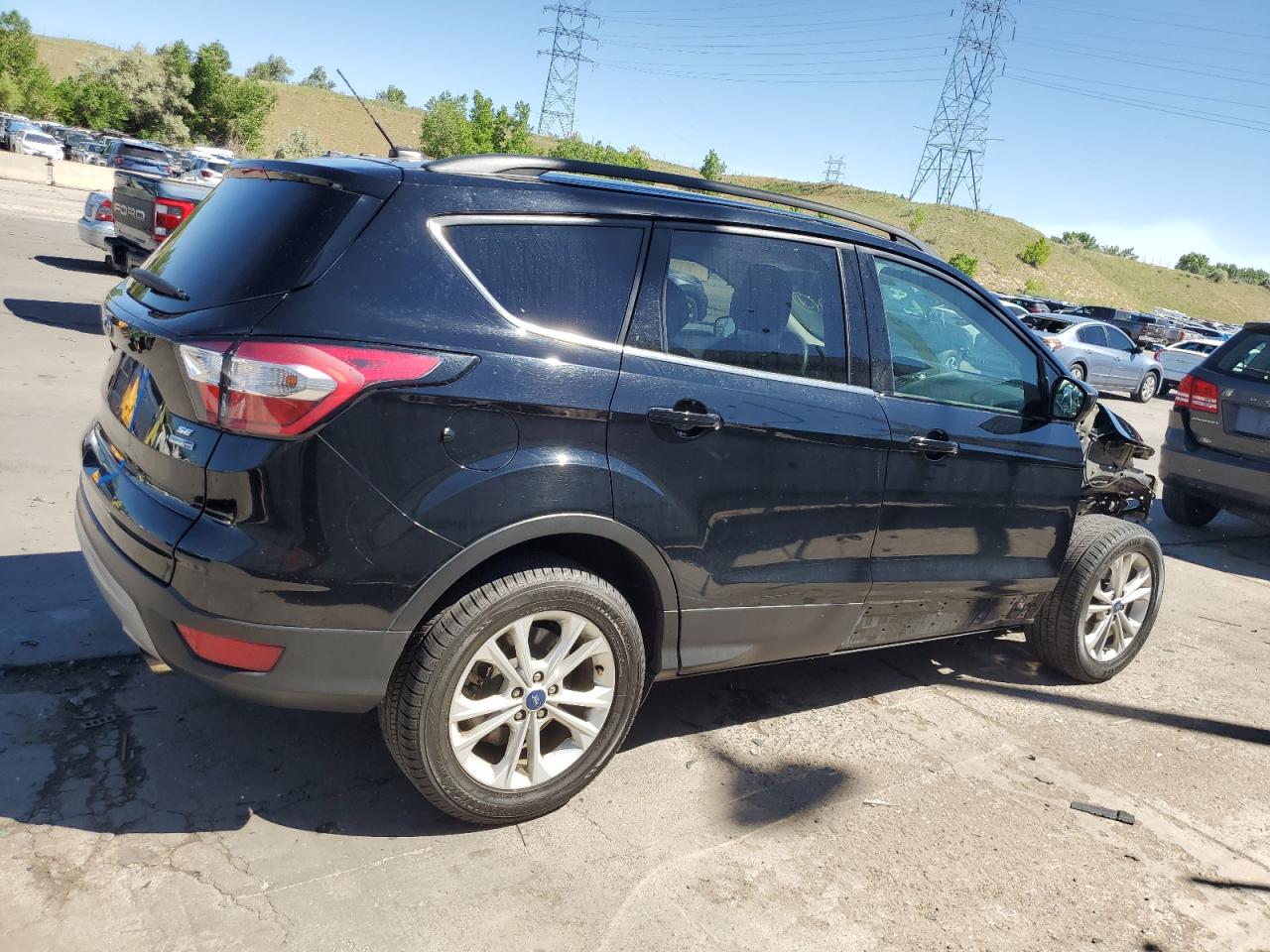 2018 Ford Escape Se vin: 1FMCU9GD6JUB17585