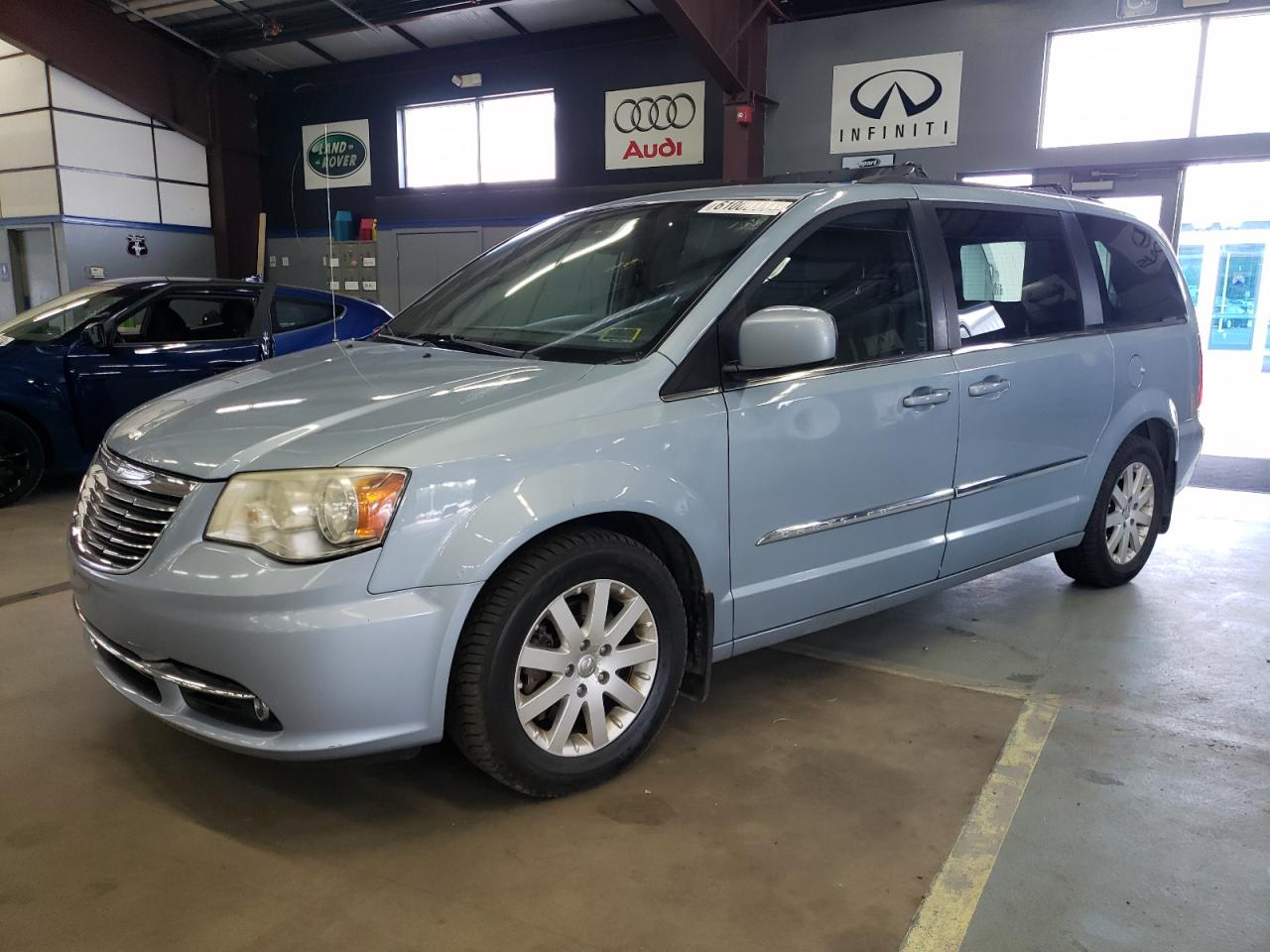 2013 Chrysler Town & Country Touring vin: 2C4RC1BG6DR510332