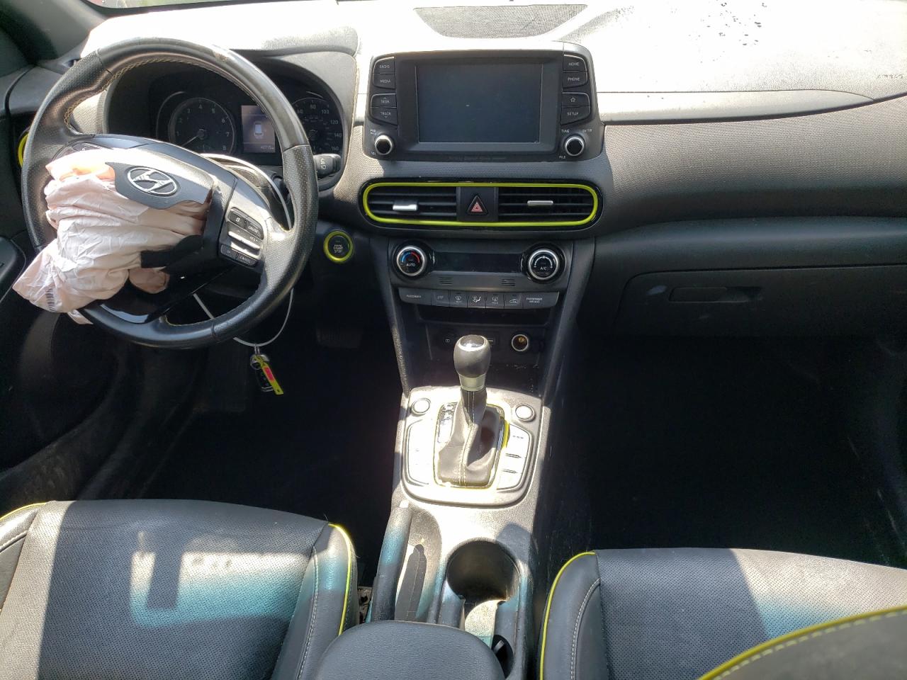 KM8K3CA52KU379103 2019 Hyundai Kona Limited