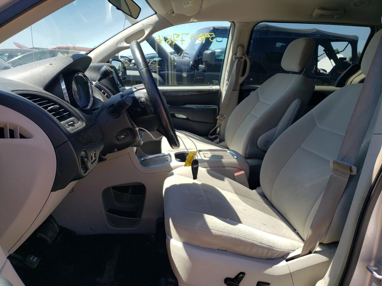 2D4RN5DG1BR755411 2011 Dodge Grand Caravan Crew