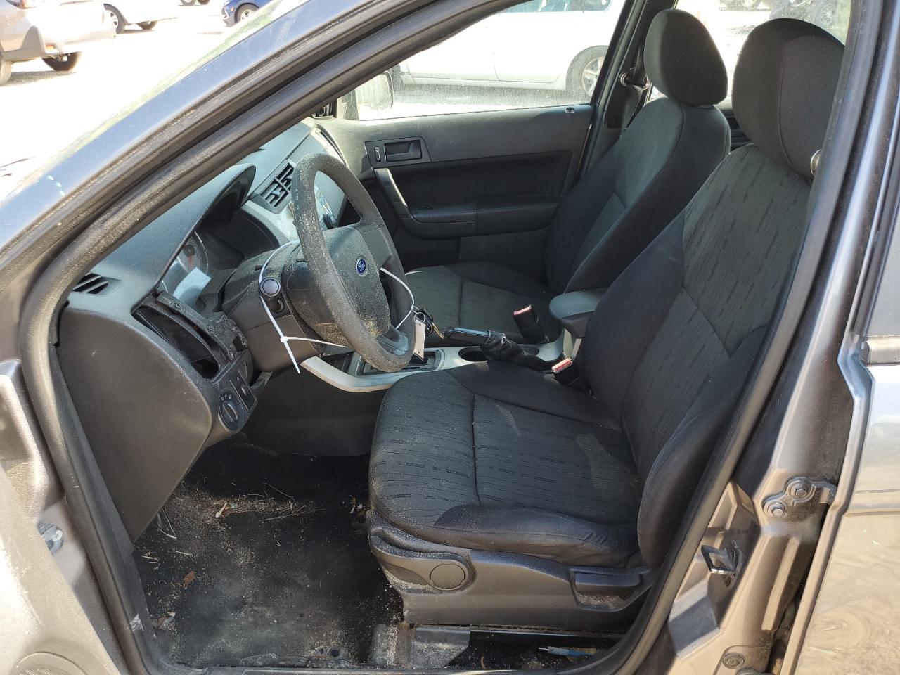 1FAHP3FNXBW134927 2011 Ford Focus Se