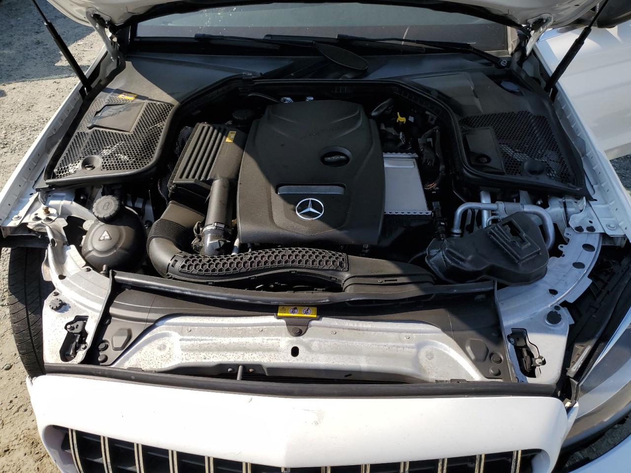 55SWF4JBXGU102240 2016 Mercedes-Benz C 300