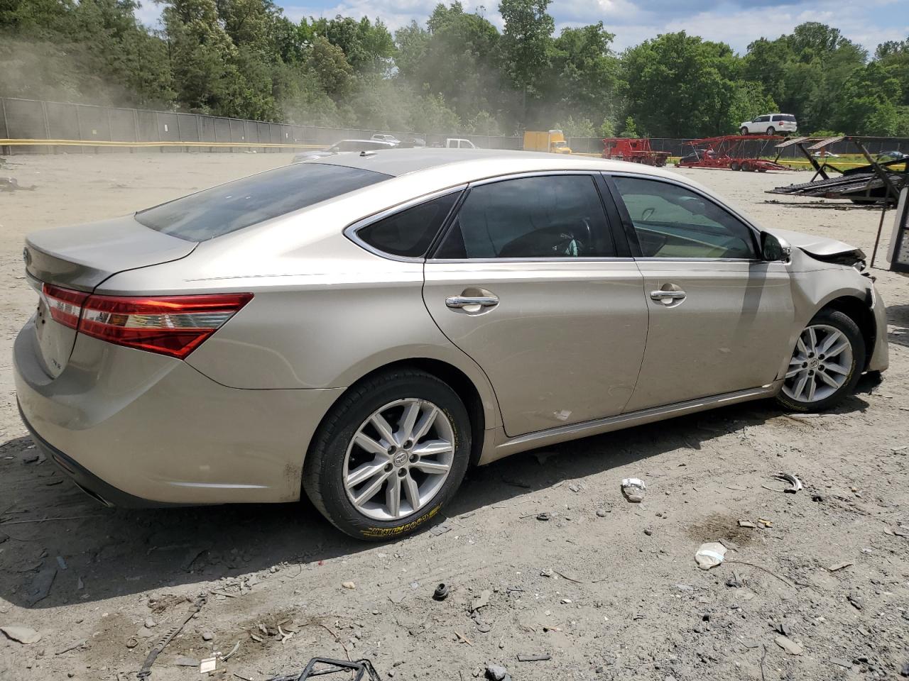 Lot #2905005295 2015 TOYOTA AVALON XLE