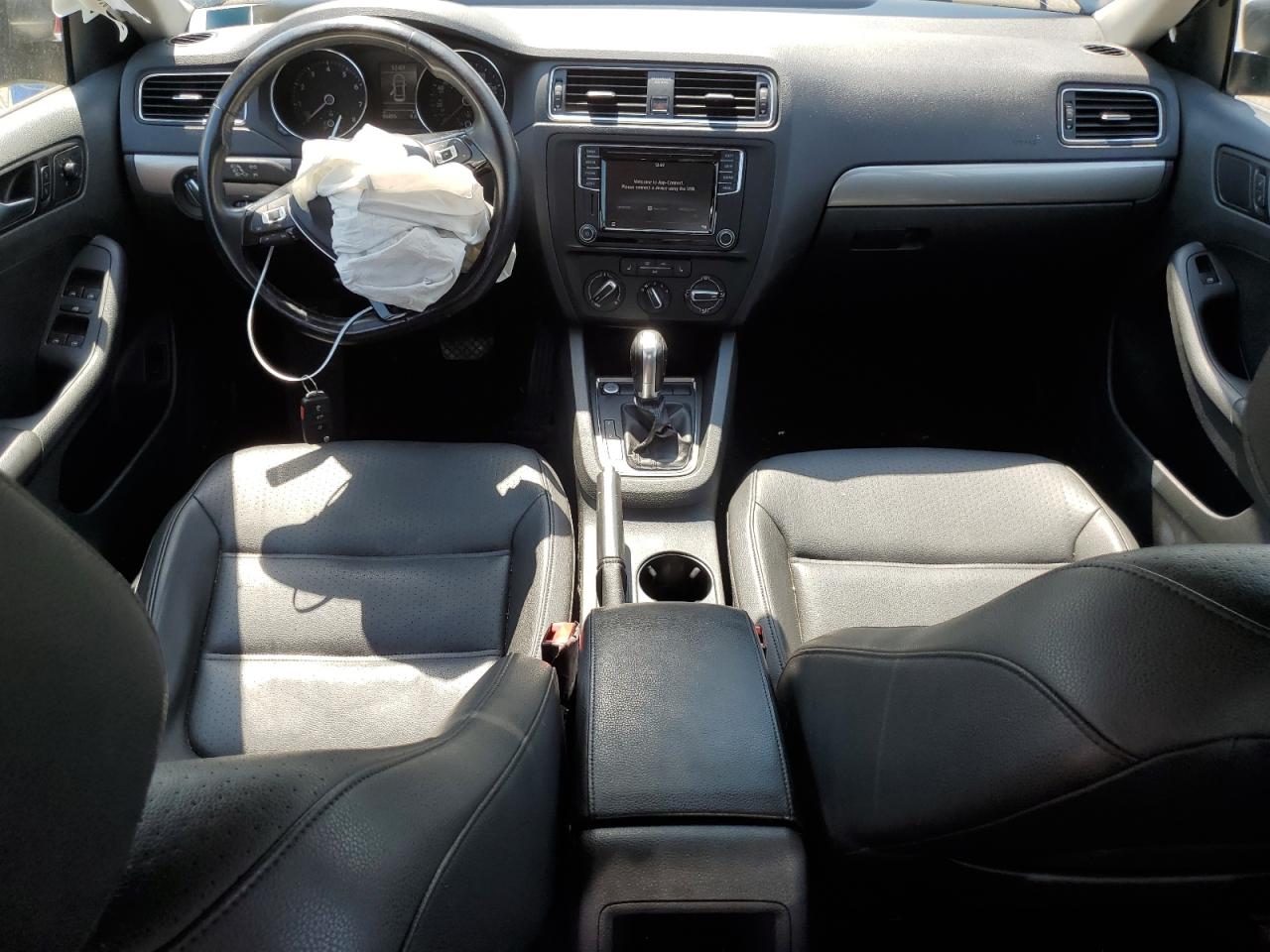 3VWDB7AJXHM243672 2017 Volkswagen Jetta Se