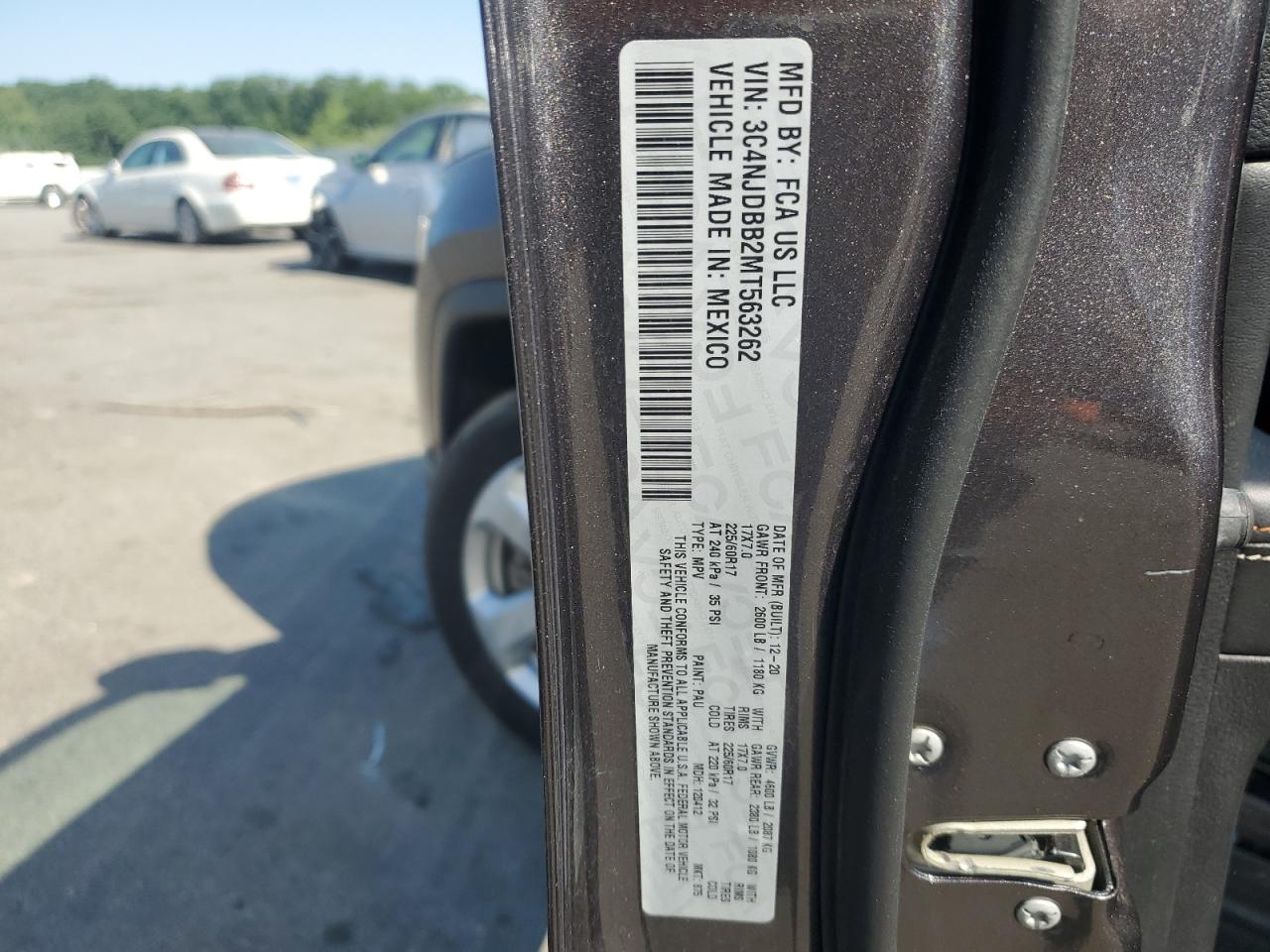 3C4NJDBB2MT563262 2021 Jeep Compass Latitude