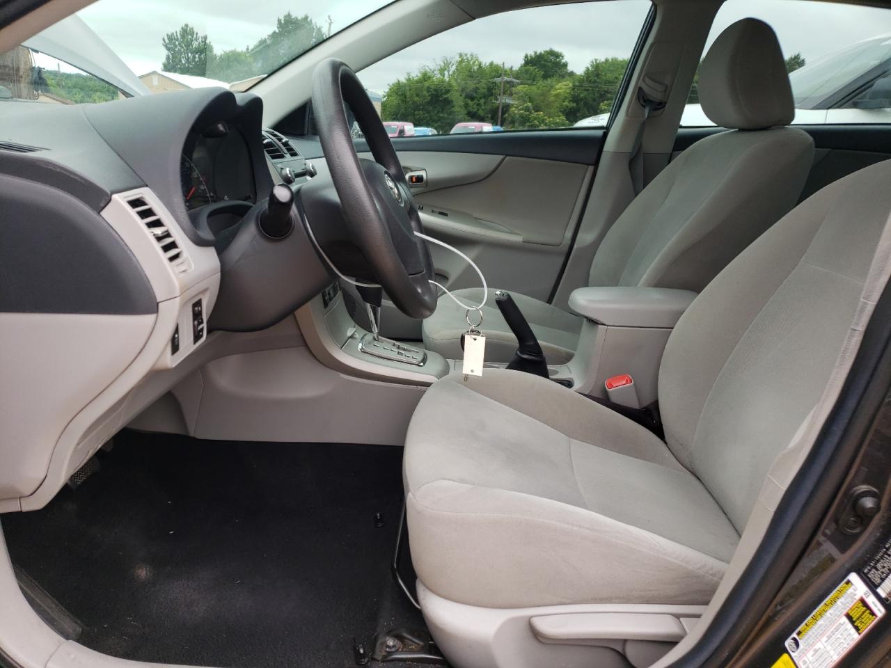 2T1BU4EE5BC688952 2011 Toyota Corolla Base