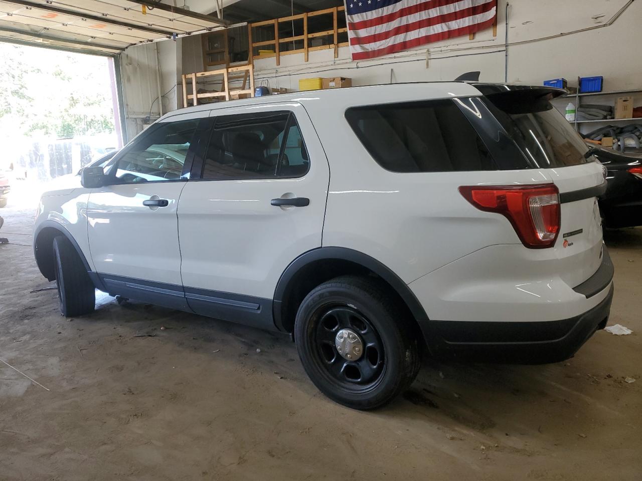 1FM5K8AR7JGB58609 2018 Ford Explorer Police Interceptor