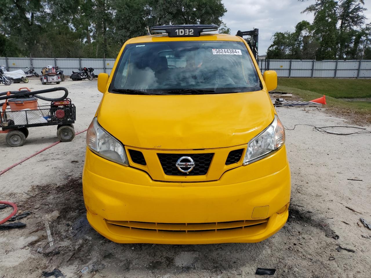 3N8CM0JT2EK690137 2014 Nissan Nv200 Taxi