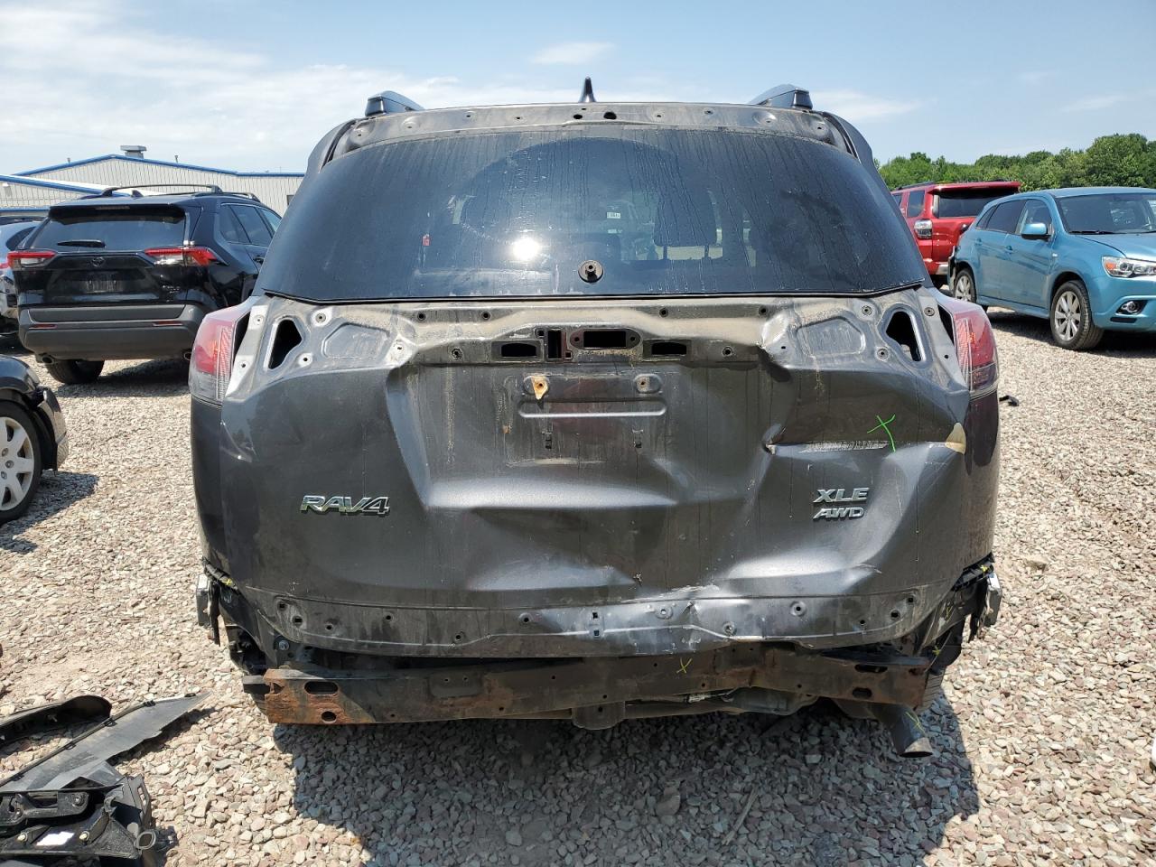 2T3RFREV4HW672956 2017 Toyota Rav4 Xle