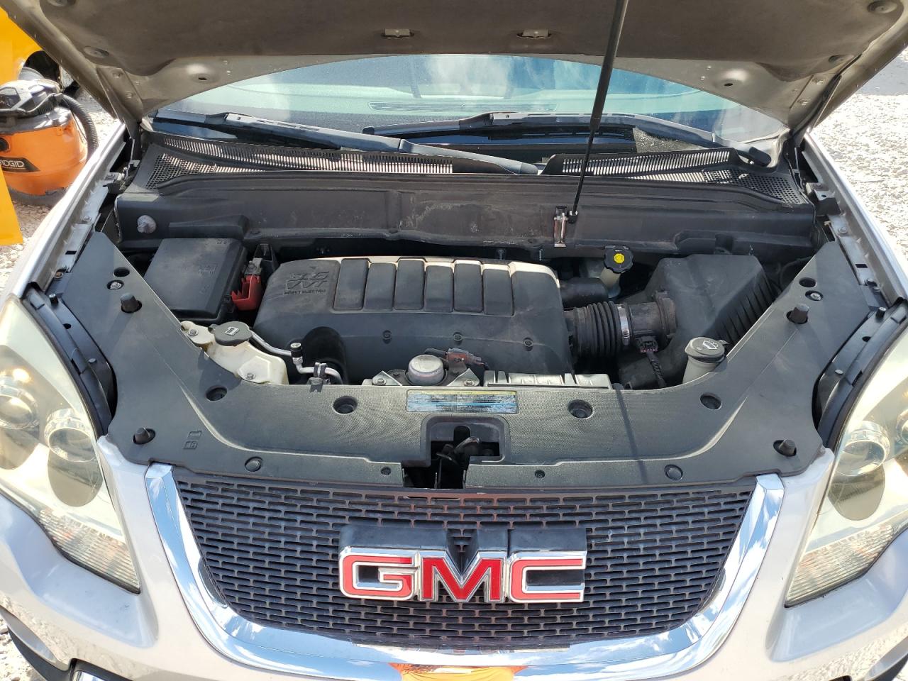 1GKLRLED1AJ106375 2010 GMC Acadia Sle