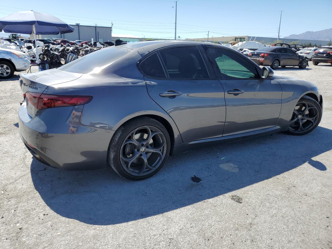 ZARFAECN6J7599464 2018 Alfa Romeo Giulia Ti