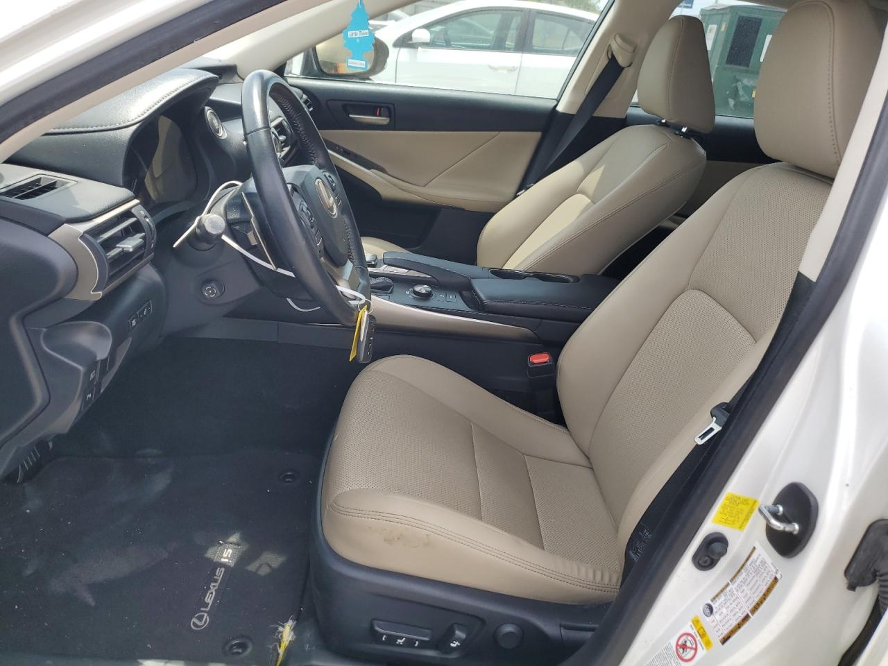 JTHBA1D22J5068391 2018 Lexus Is 300