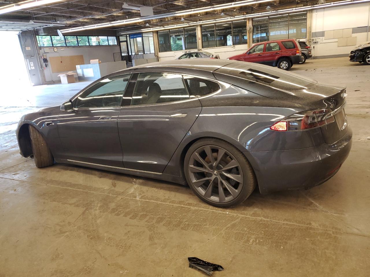 5YJSA1E22KFE38669 2019 Tesla Model S