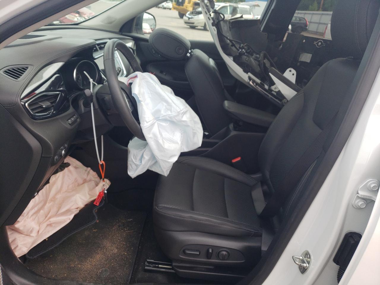 KL4MMGSL8MB061686 2021 Buick Encore Gx Essence