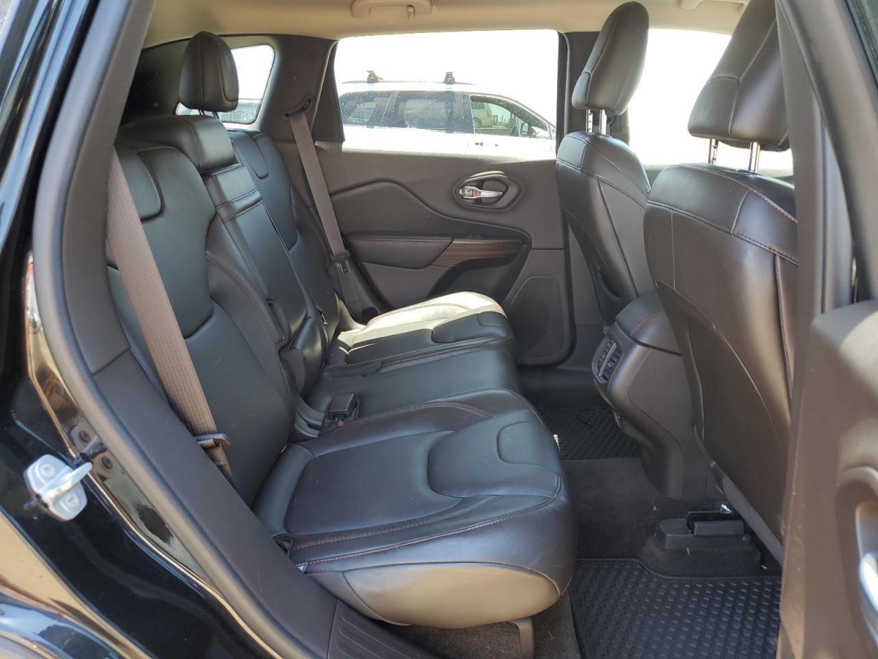 1C4PJMBS0FW668422 2015 Jeep Cherokee Trailhawk