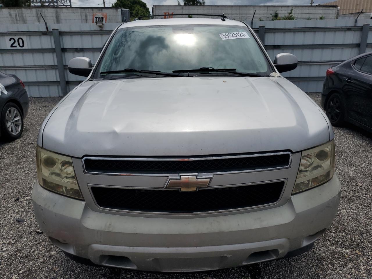 1GNUKBE0XAR249880 2010 Chevrolet Tahoe K1500 Lt