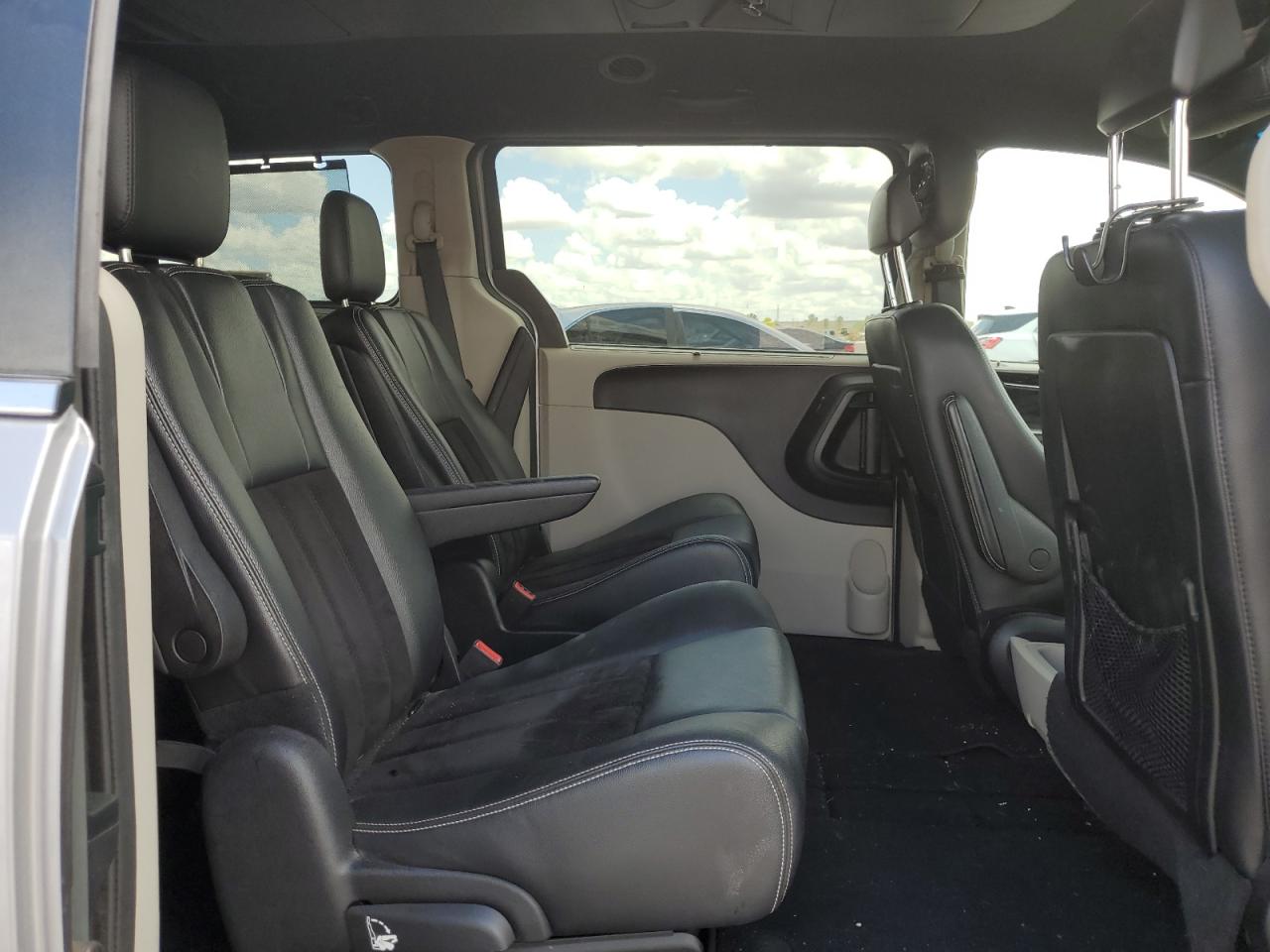 2C4RDGCG1ER376734 2014 Dodge Grand Caravan Sxt