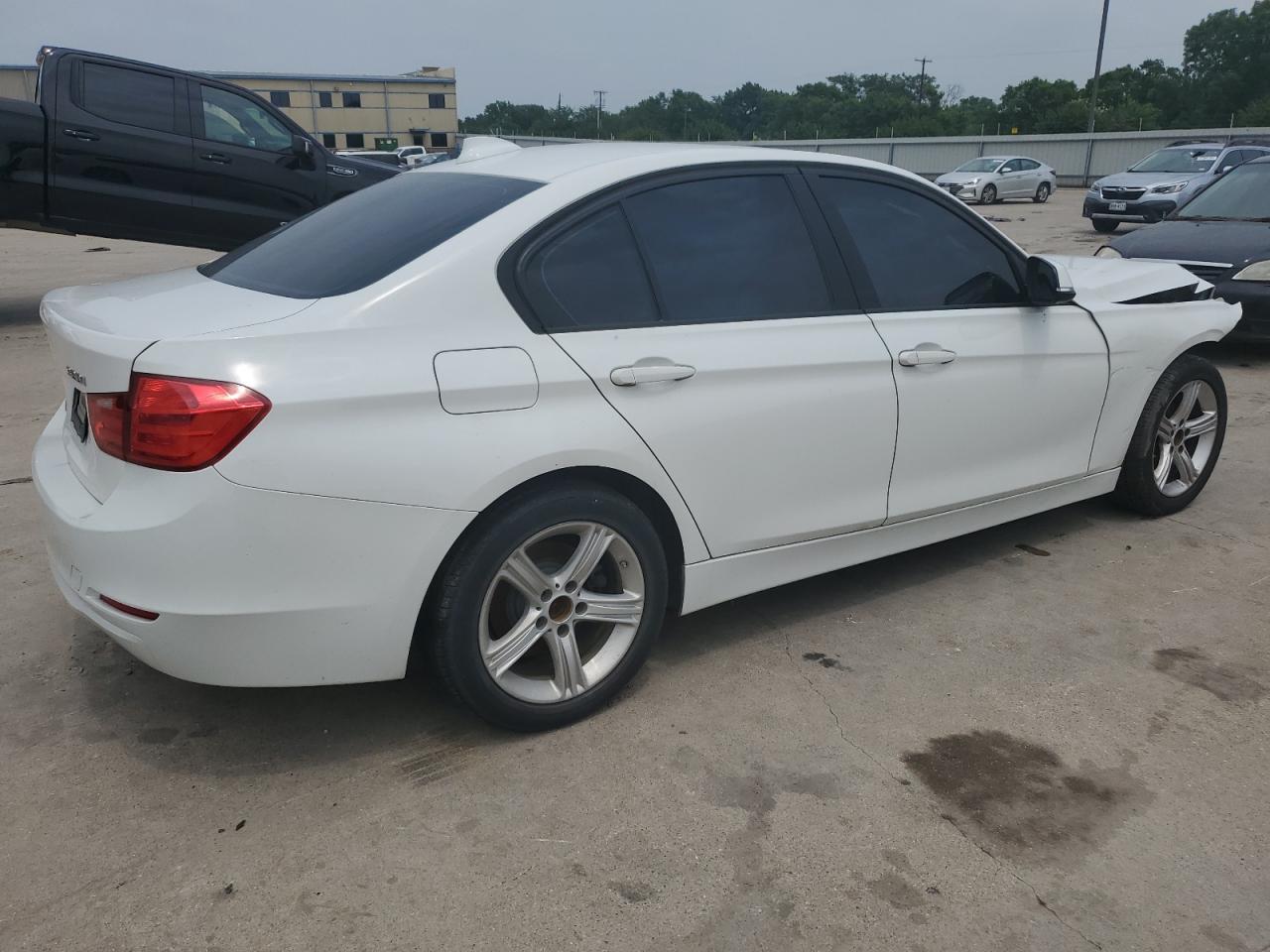 2014 BMW 320 I vin: WBA3B1G54ENN90449