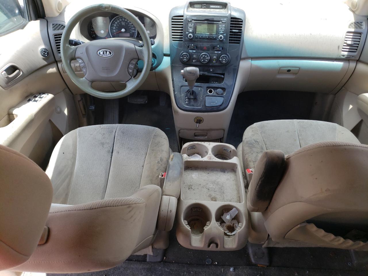 KNDMG4C7XB6411158 2011 Kia Sedona Lx