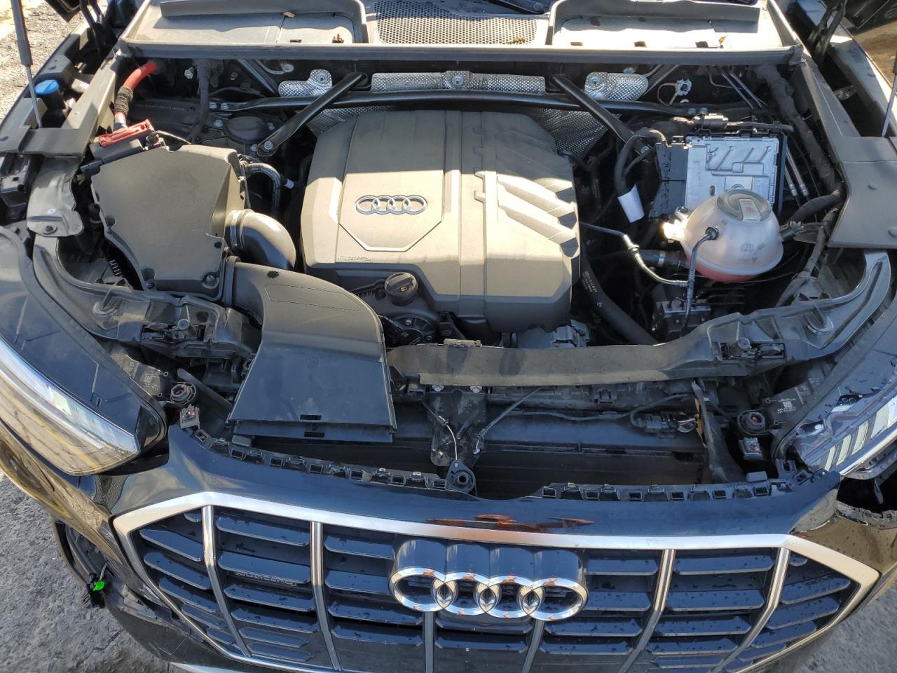 WA1CABFY7M2113600 2021 Audi Q5 Prestige