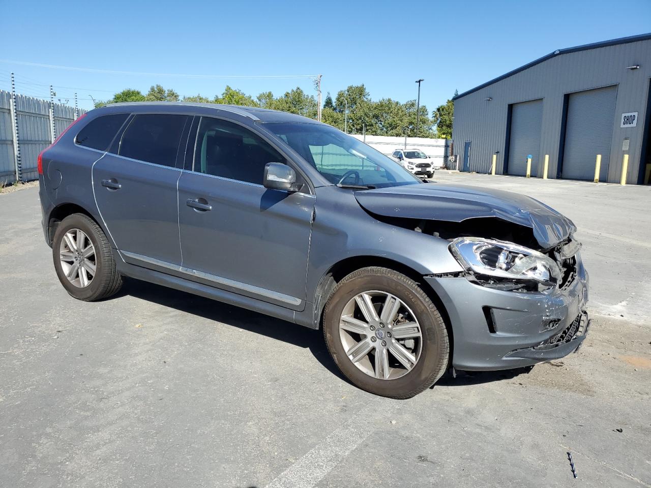 YV440MDU7H2000421 2017 Volvo Xc60 T5 Inscription