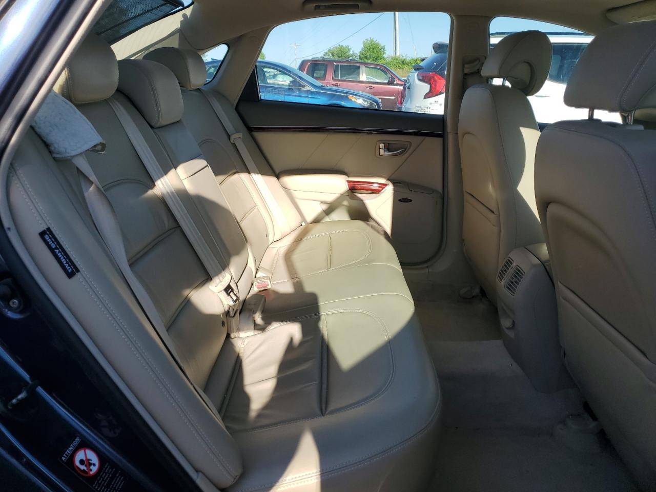 KMHFC46F37A177744 2007 Hyundai Azera Se