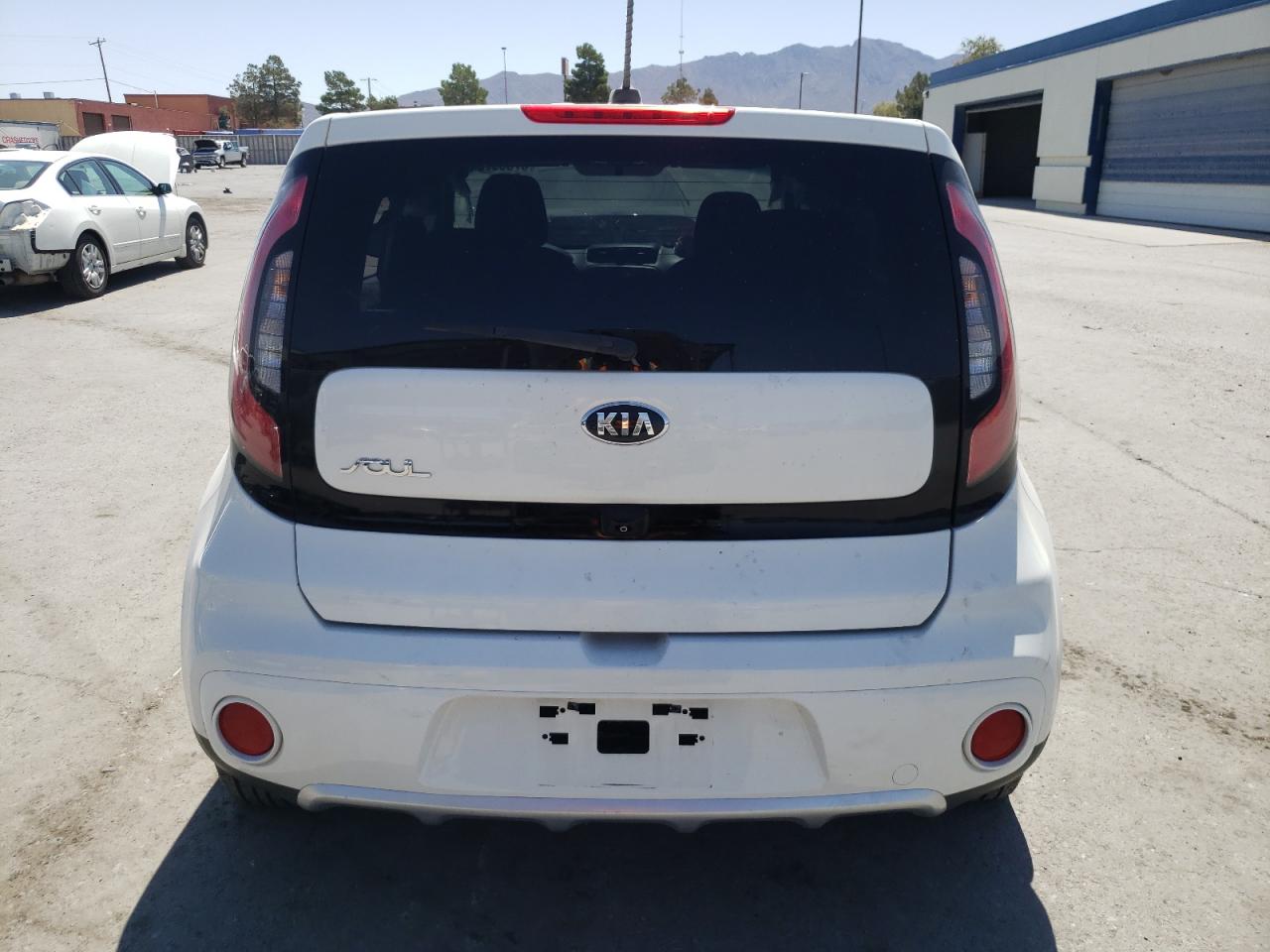 KNDJP3A59H7465598 2017 Kia Soul +