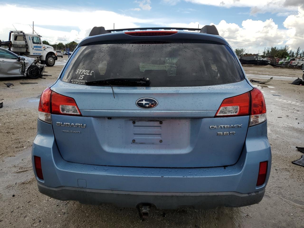 4S4BRDGC1B2365750 2011 Subaru Outback 3.6R Premium