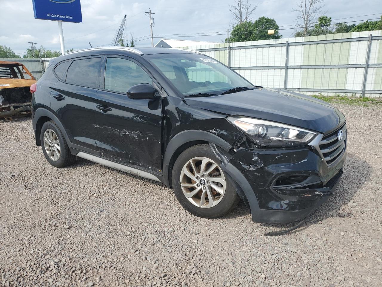 KM8J3CA46HU556005 2017 Hyundai Tucson Limited