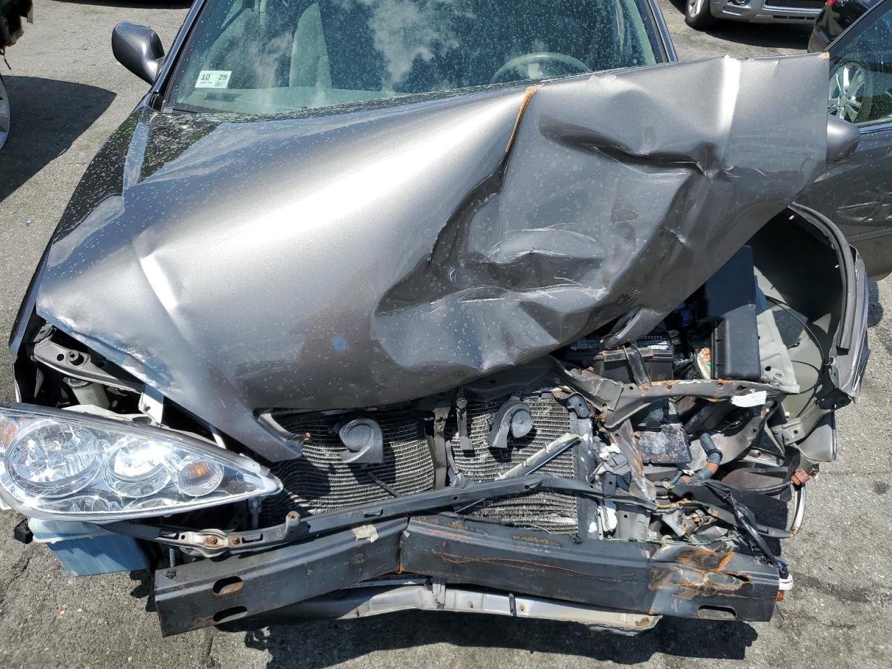 4T1BE32K65U944228 2005 Toyota Camry Le