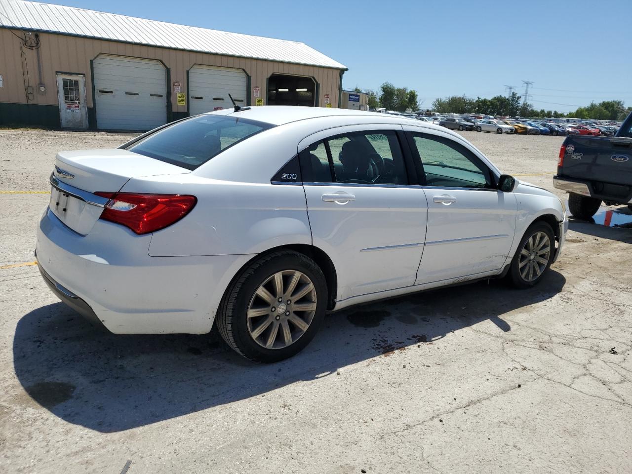 2013 Chrysler 200 Touring vin: 1C3CCBBB3DN714393