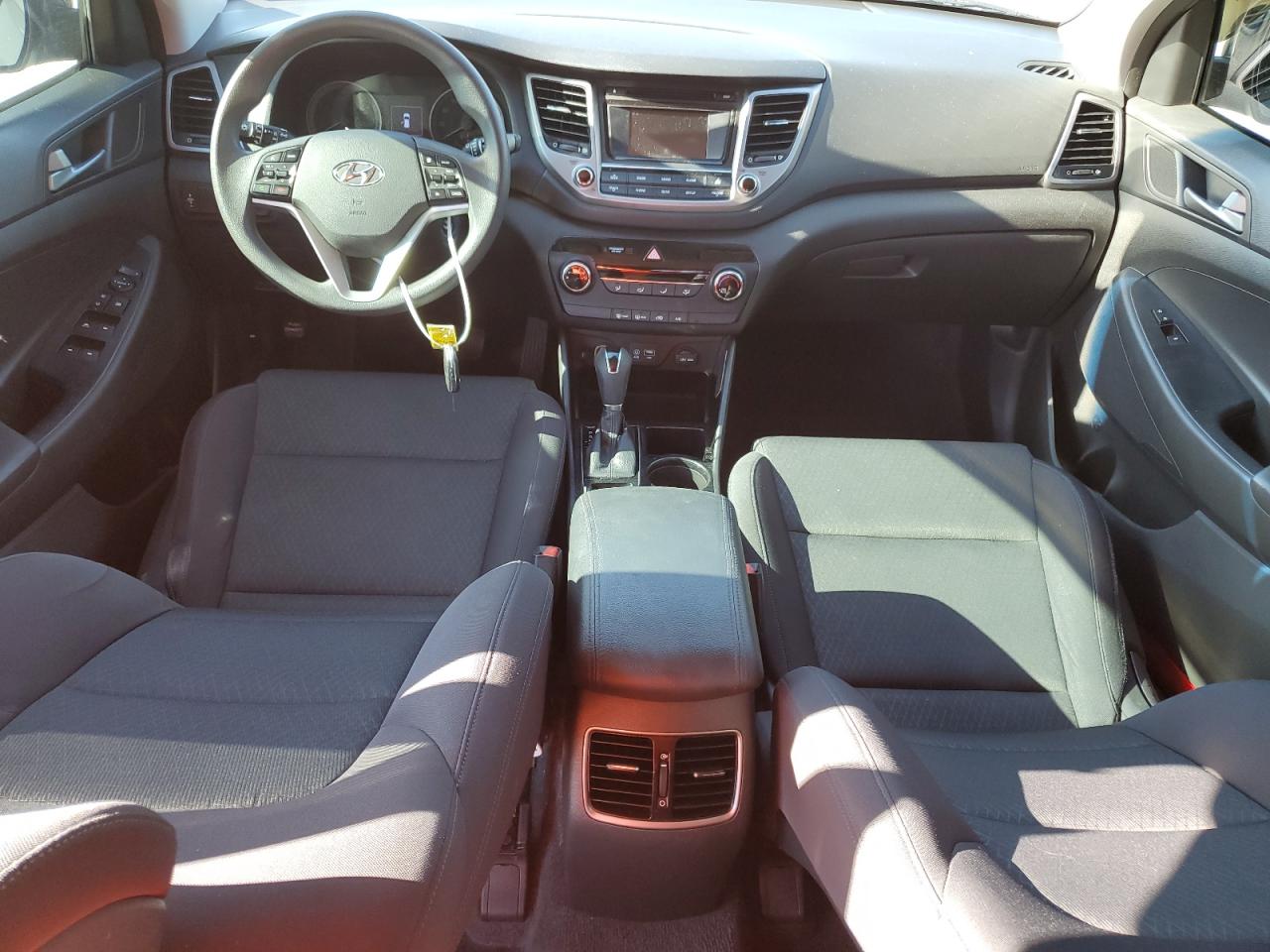 KM8J33A23HU359128 2017 Hyundai Tucson Limited