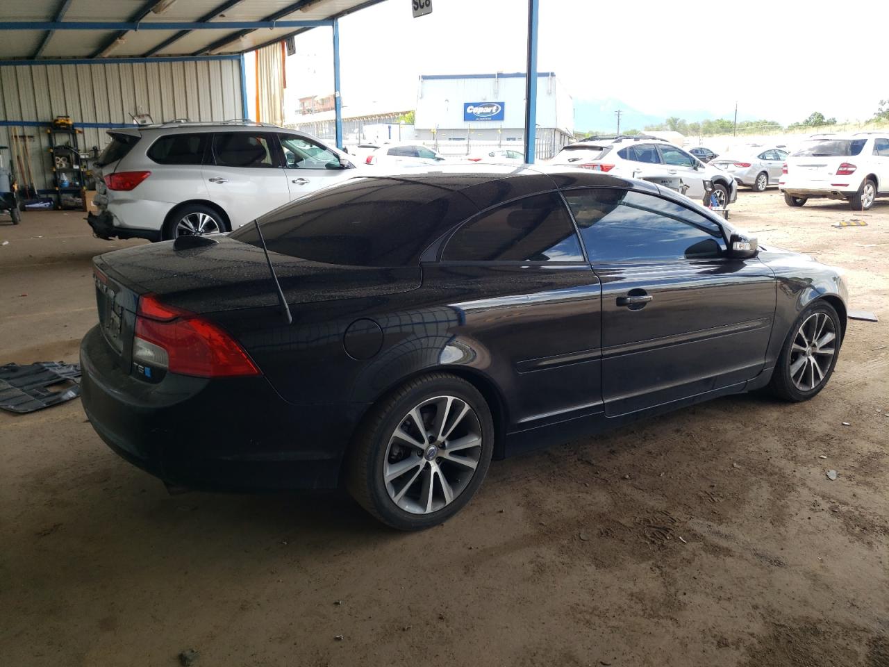 Lot #2921573821 2011 VOLVO C70 T5