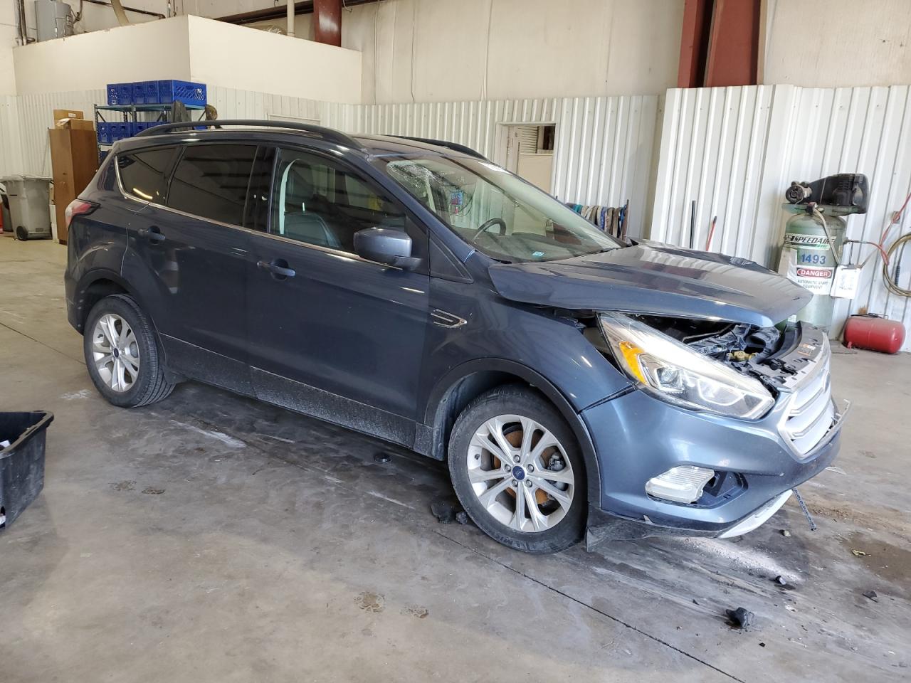 1FMCU0HD0JUB20265 2018 Ford Escape Sel