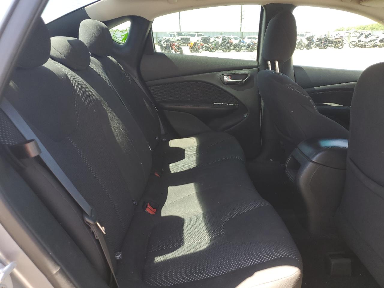 1C3CDFAAXGD565147 2016 Dodge Dart Se