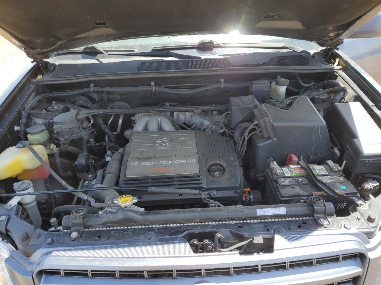 JTEHF21A320090246 2002 Toyota Highlander Limited