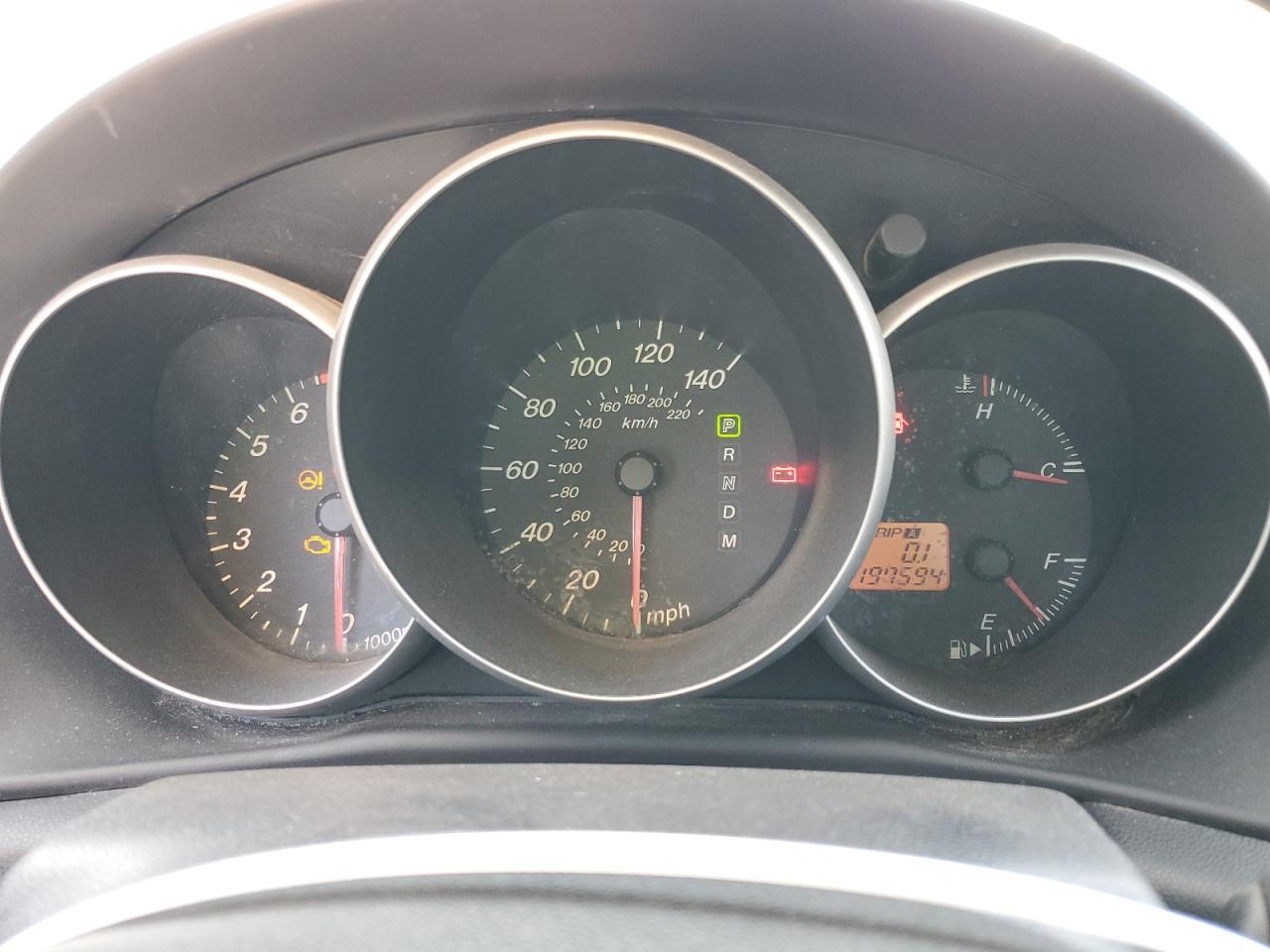 JM1BK12F241174789 2004 Mazda 3 I