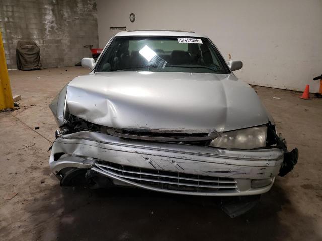 1999 Toyota Avalon Xl VIN: 4T1BF18B7XU333782 Lot: 57651004