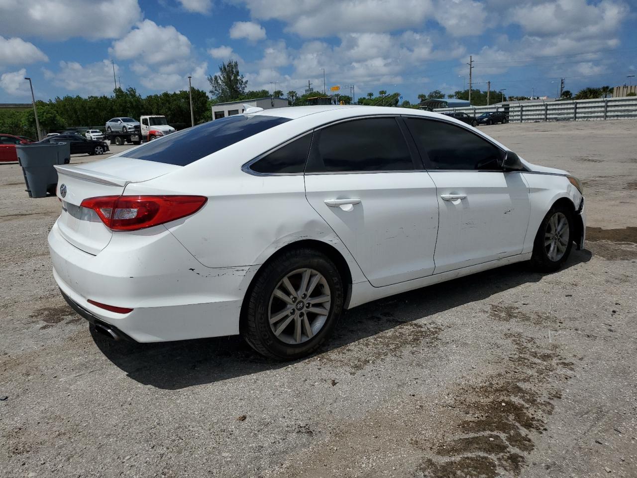 2017 Hyundai Sonata Se vin: 5NPE24AF2H461032