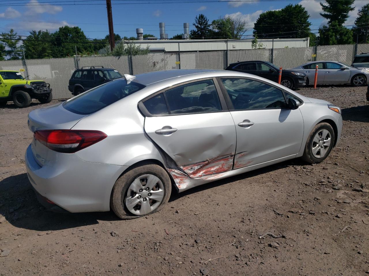 3KPFK4A76JE273346 2018 Kia Forte Lx