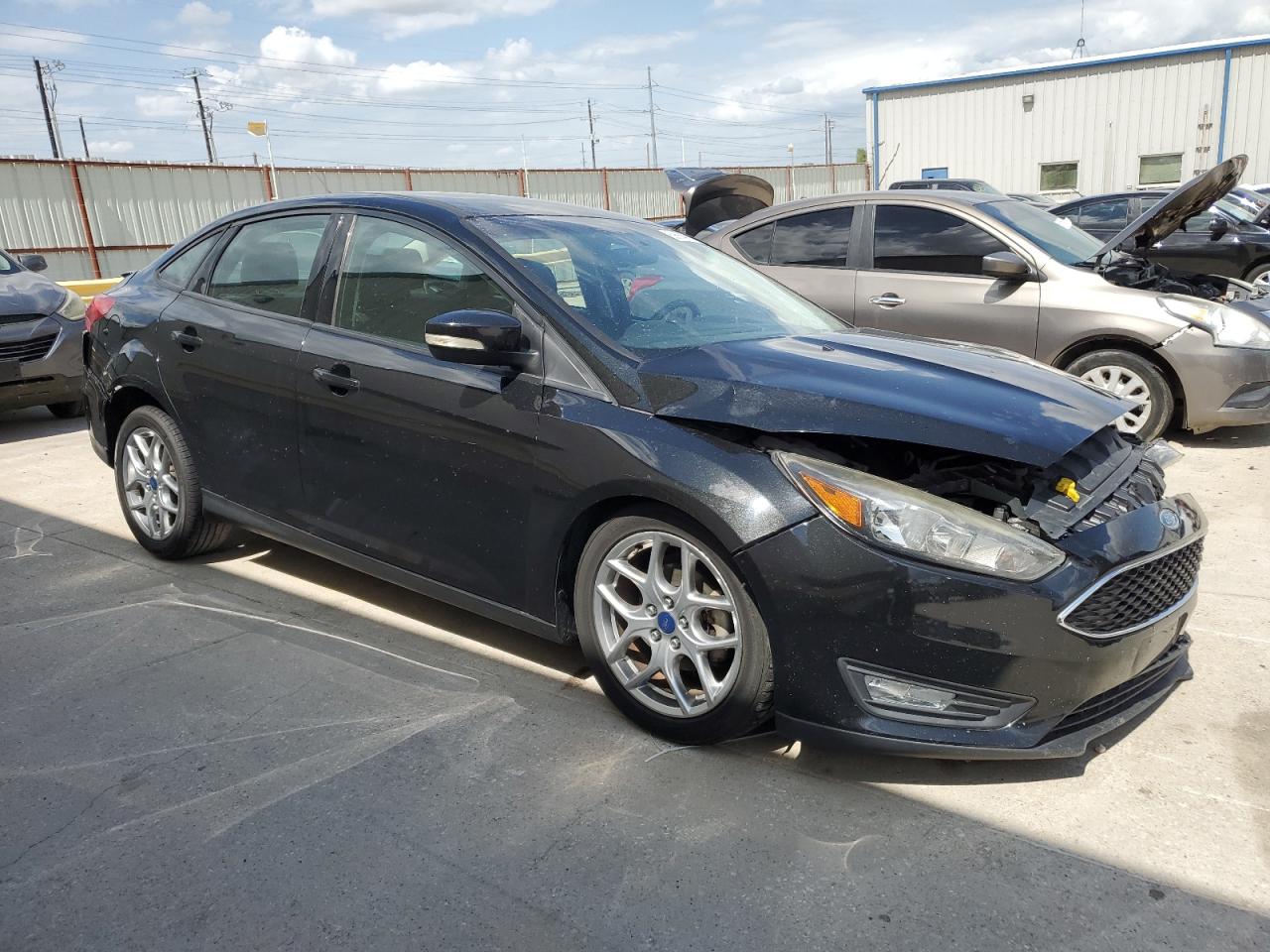 2015 Ford Focus Se vin: 1FADP3F28FL384534